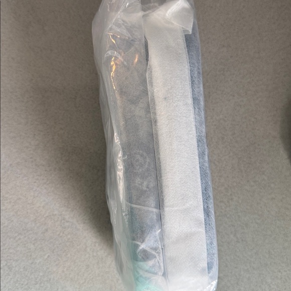 CHANEL GWP Set Denim Crossbody Bag, Dust Bag AND Chanel Card Pack NWT NIP 🔥 - Picture 15 of 15